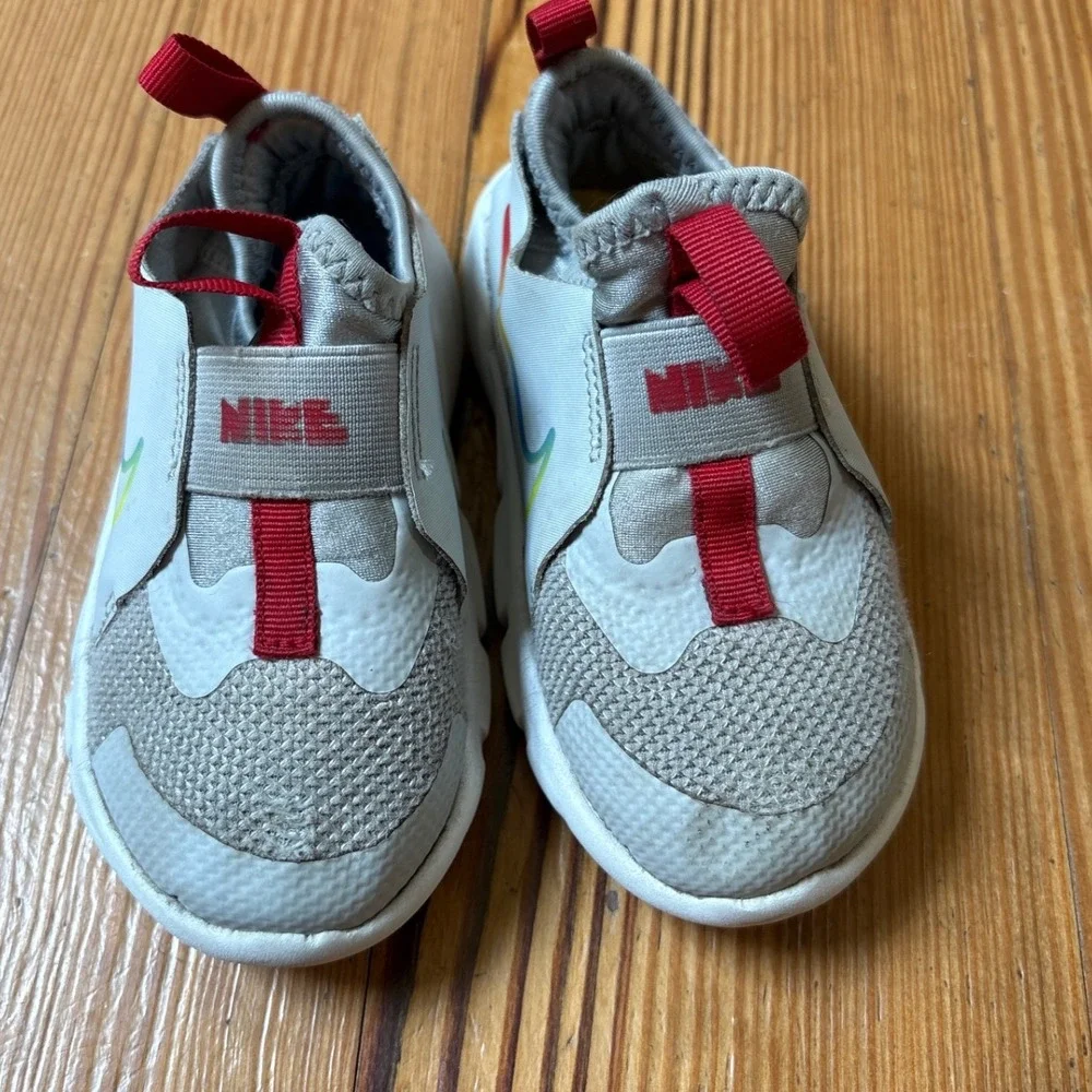 Nike RT Live Toddler Kids Gray Rainbow Gradient Slip On Sneakers SIZE 8C